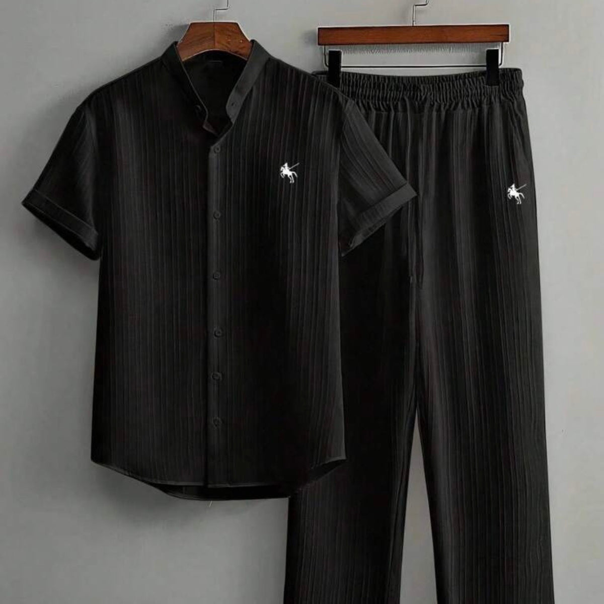 Manifinity Dauomo Men's Knight Pattern Short Sleeve Shirt And Pants Set